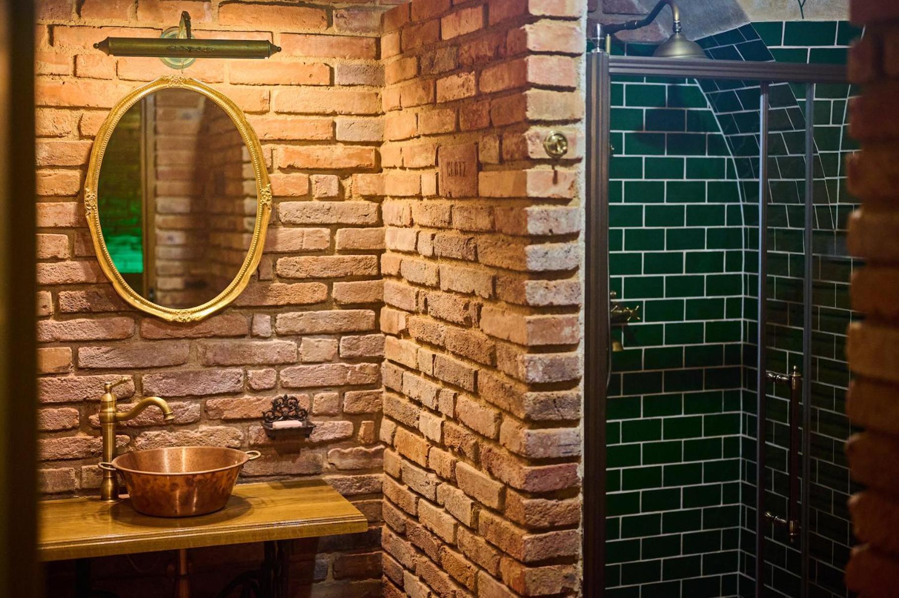 Spa Beerland - At The Golden Lamb Plzeň Exterior foto